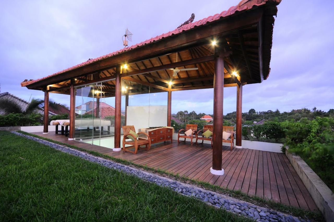 Villa Wania Kuta  Bagian luar foto