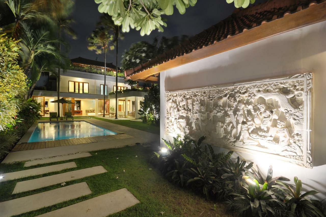 Villa Wania Kuta  Bagian luar foto