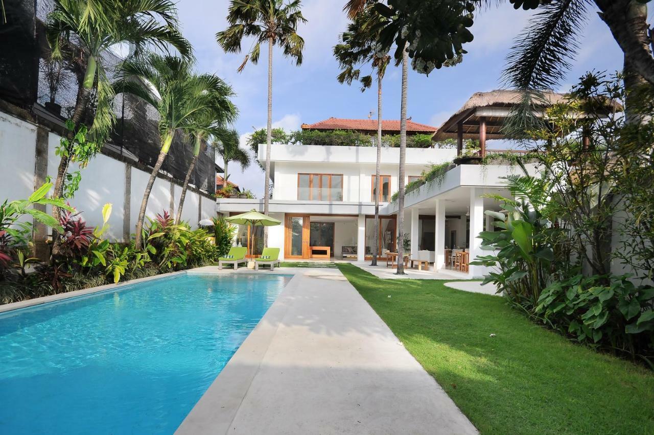 Villa Wania Kuta  Bagian luar foto
